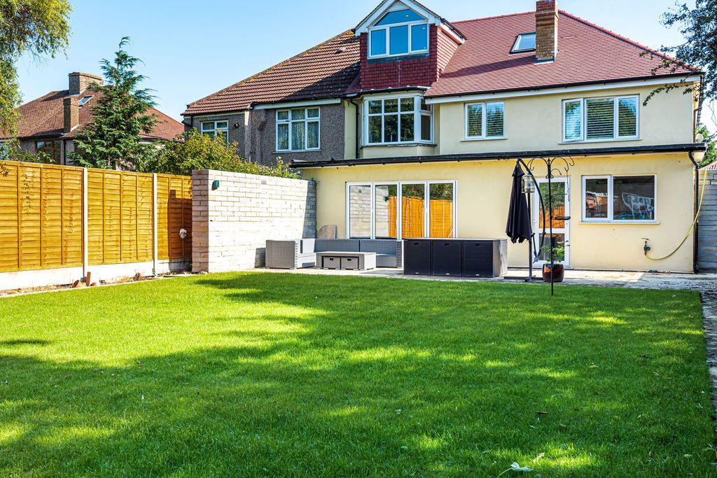 Property photo 1 of 10