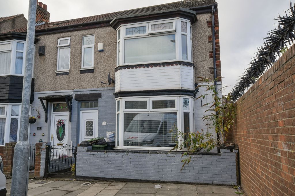 Property photo 1 of 18