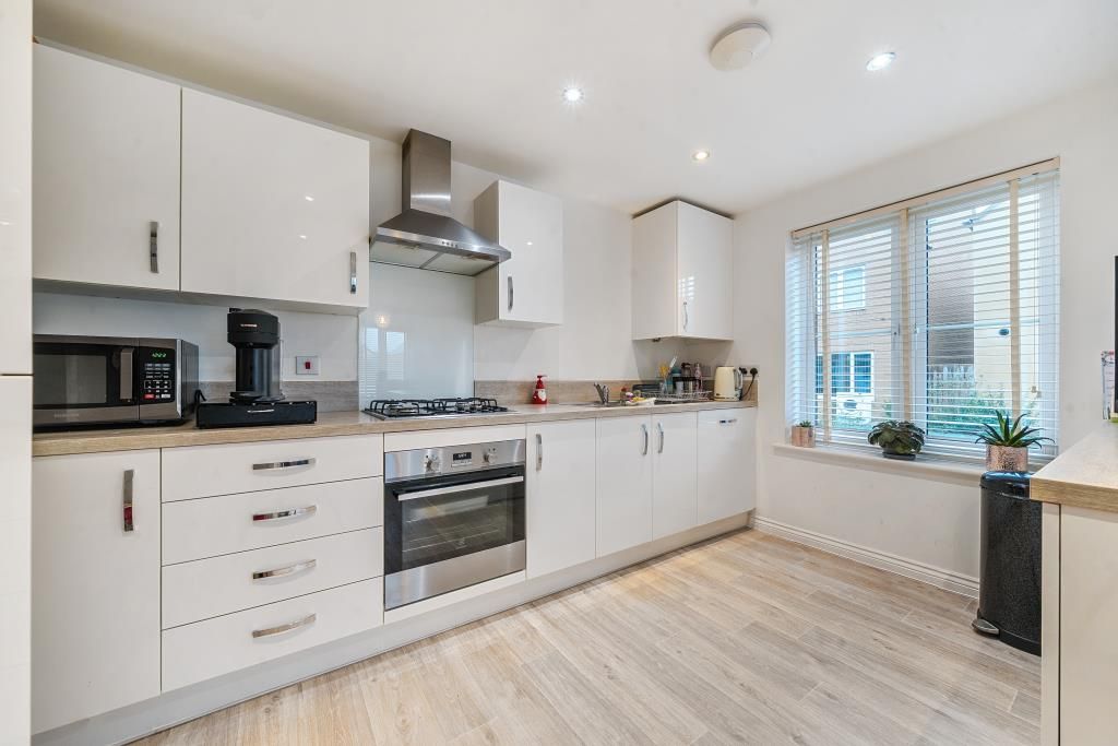 Property photo 2 of 21 Open Plan Kitchen