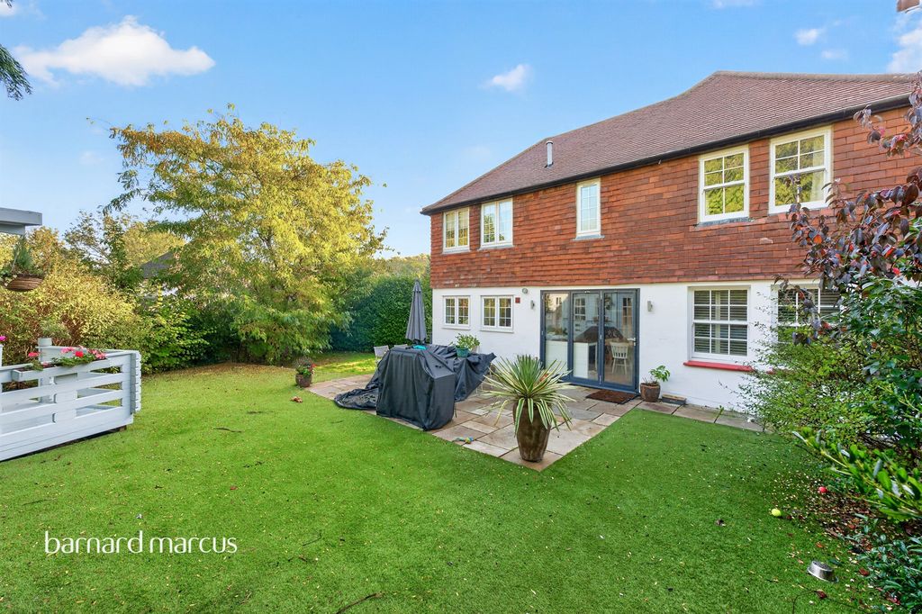 Property photo 1 of 27