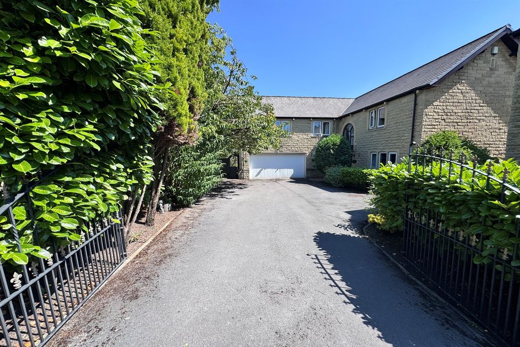 Property photo 1 of 20 (Main)