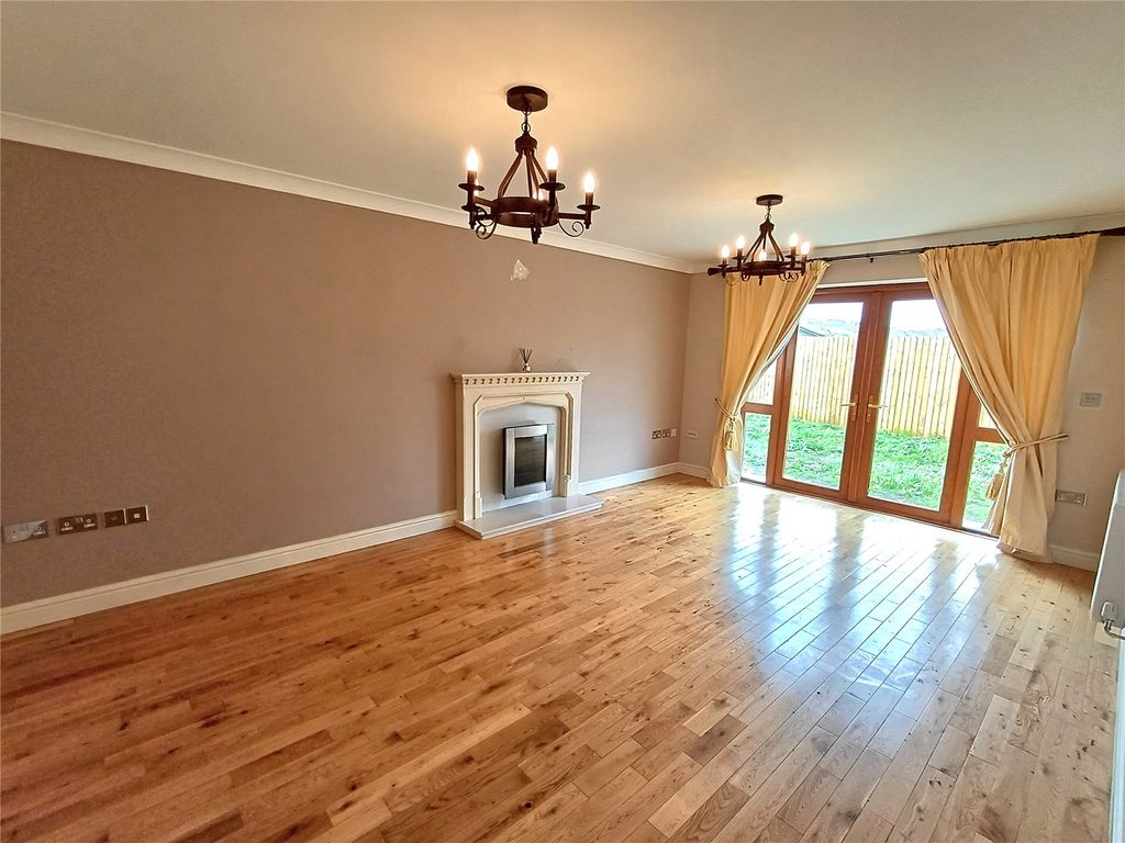 Property photo 3 of 20 Picture No. 27