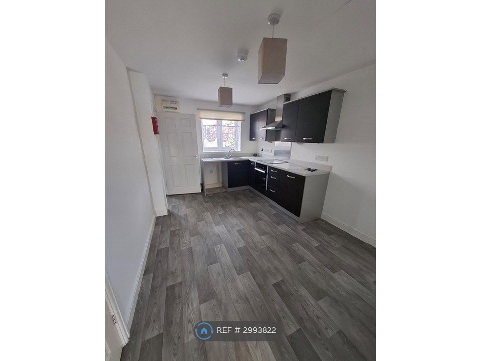 Property photo 2 of 12 Kitchen Diner