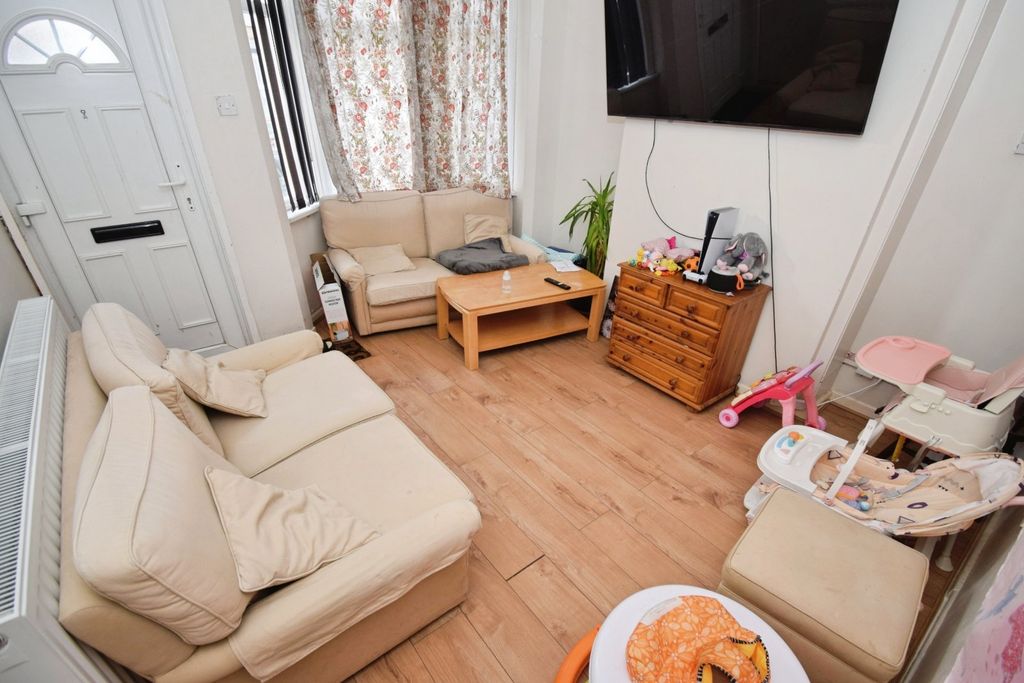 Property photo 2 of 13 Living