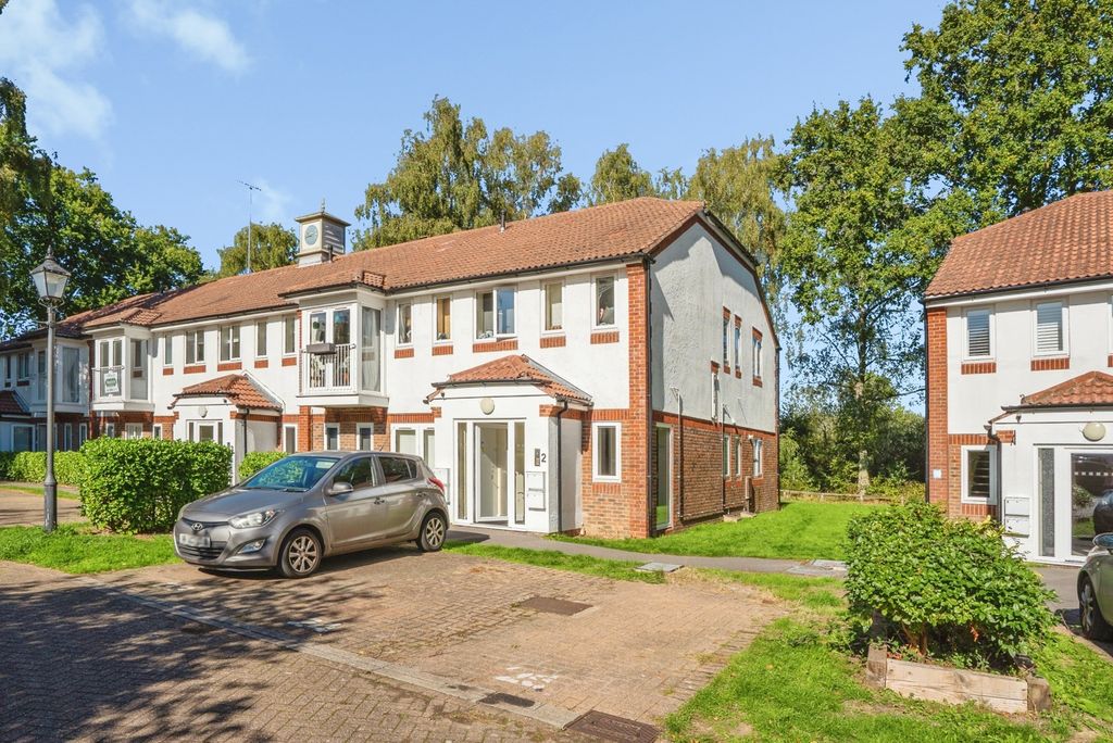 Property photo 1 of 16 Pbox-Img.Jpg