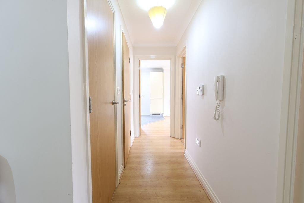 Property photo 2 of 13 Entrance Hallway