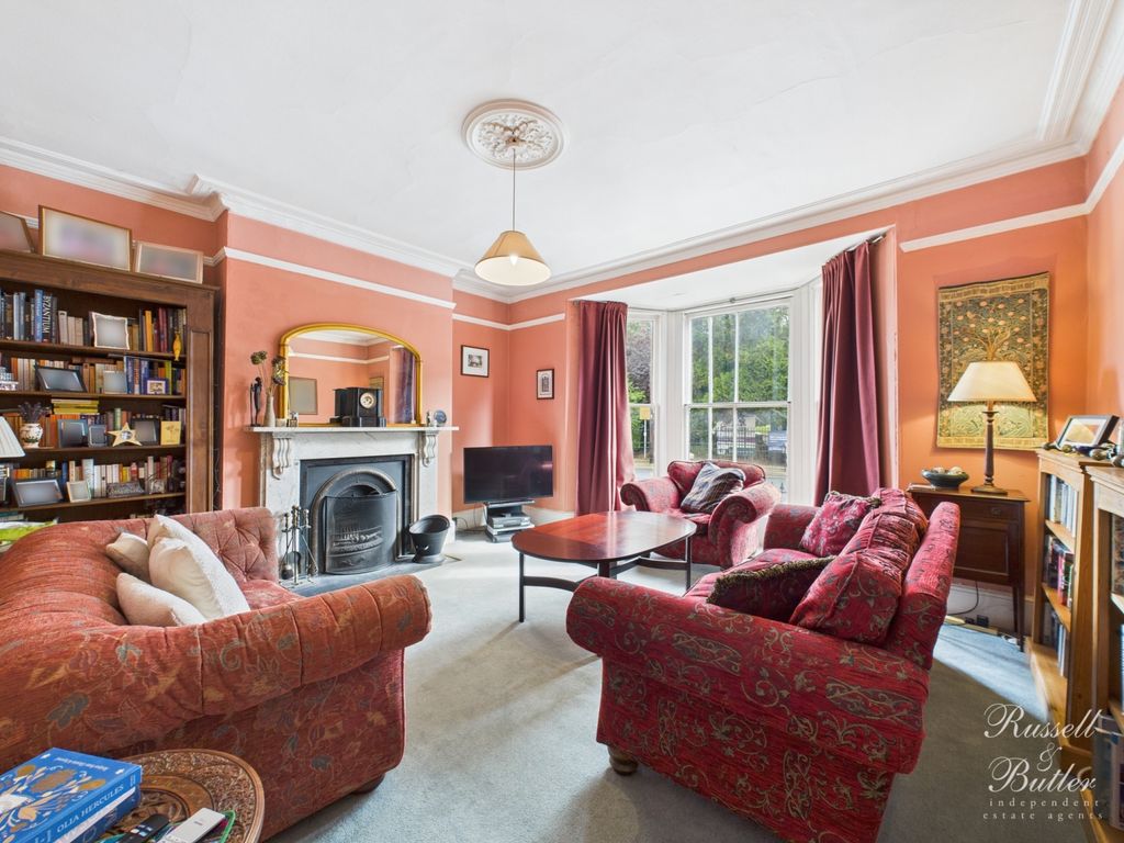 Property photo 2 of 21 Cam01995G0-Pr0368-Still012