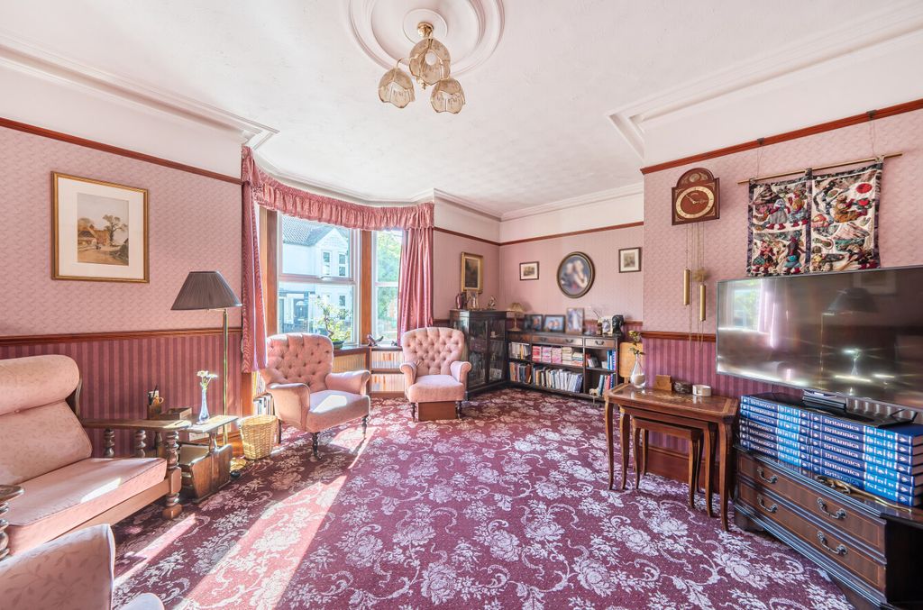 Property photo 2 of 20 1479436-9-6Ab17c4...