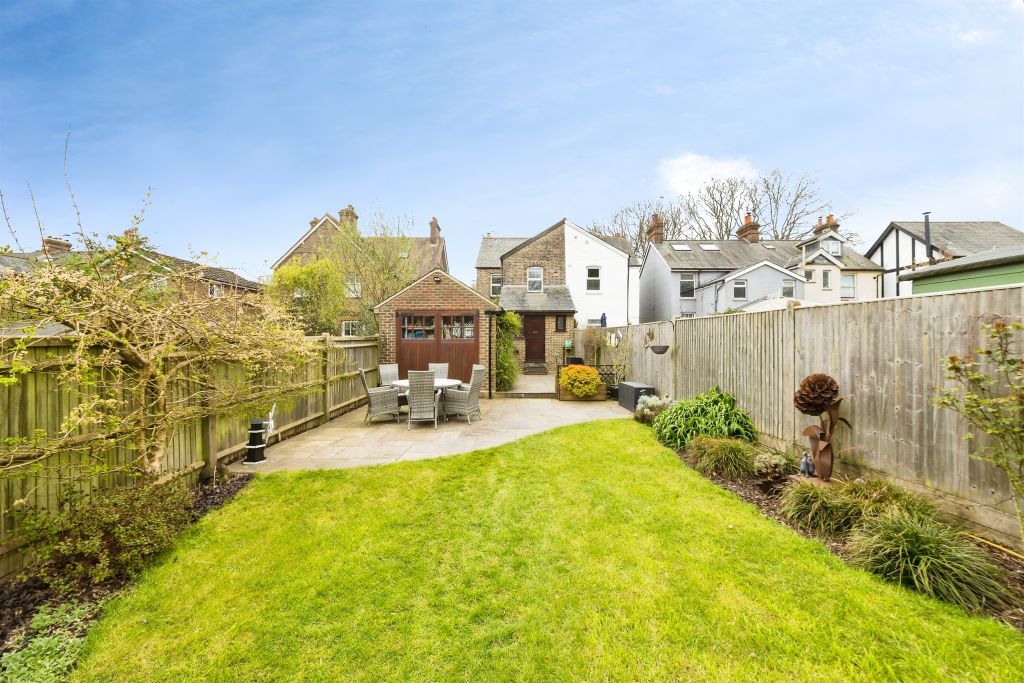 Property photo 2 of 18