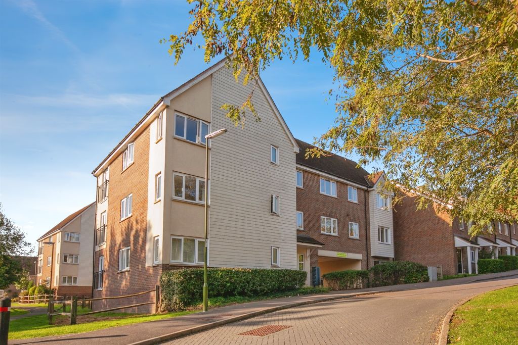 Property photo 1 of 17