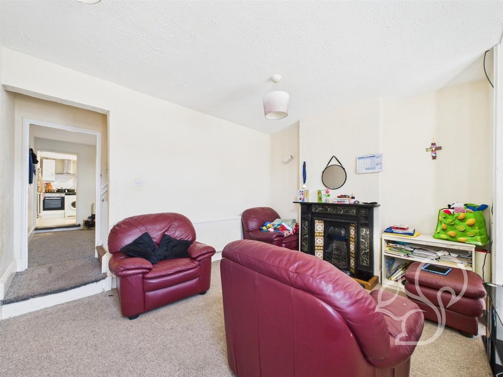 Property photo 2 of 18 Living Room