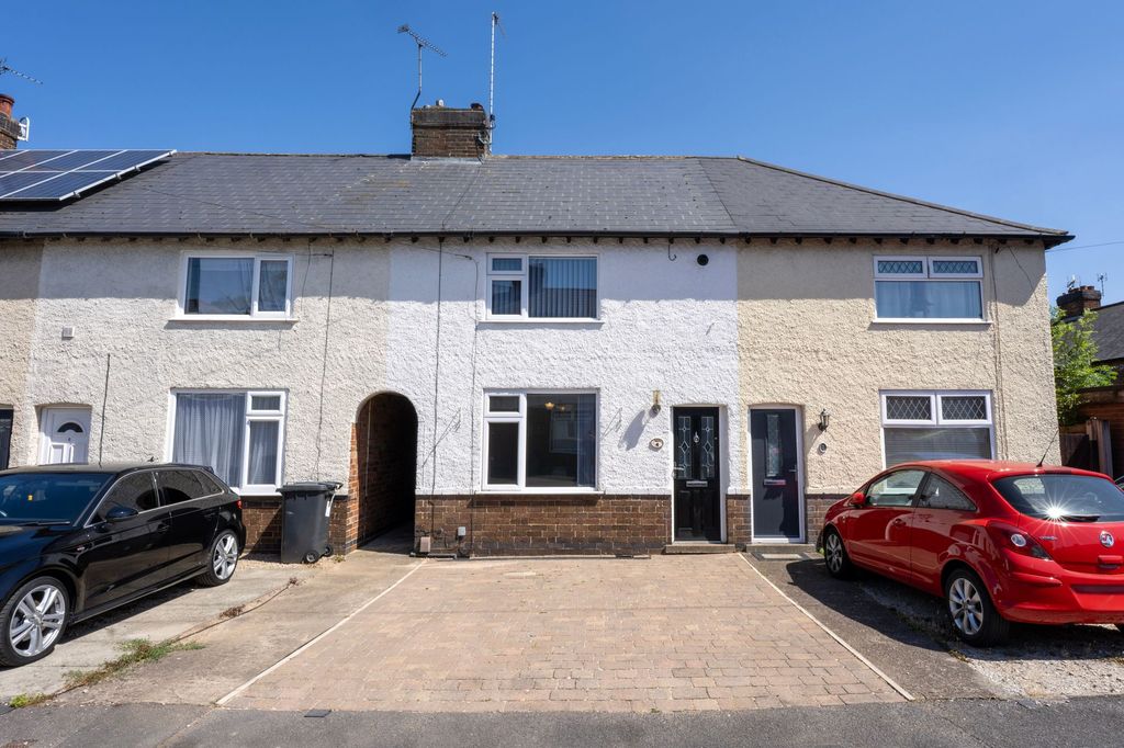 Property photo 1 of 12