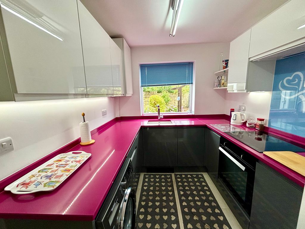 Property photo 2 of 15 Kitchen