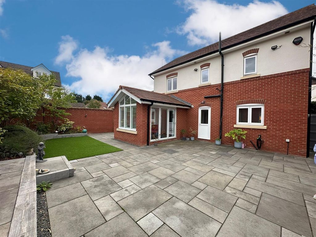 Property photo 2 of 22