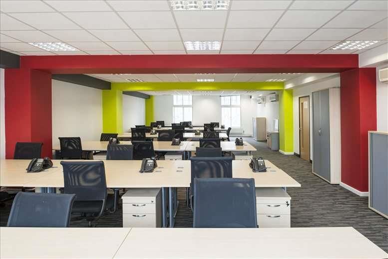 Property photo 2 of 4 Serviced Office To Rent In Grosvenor Gardens, Lond