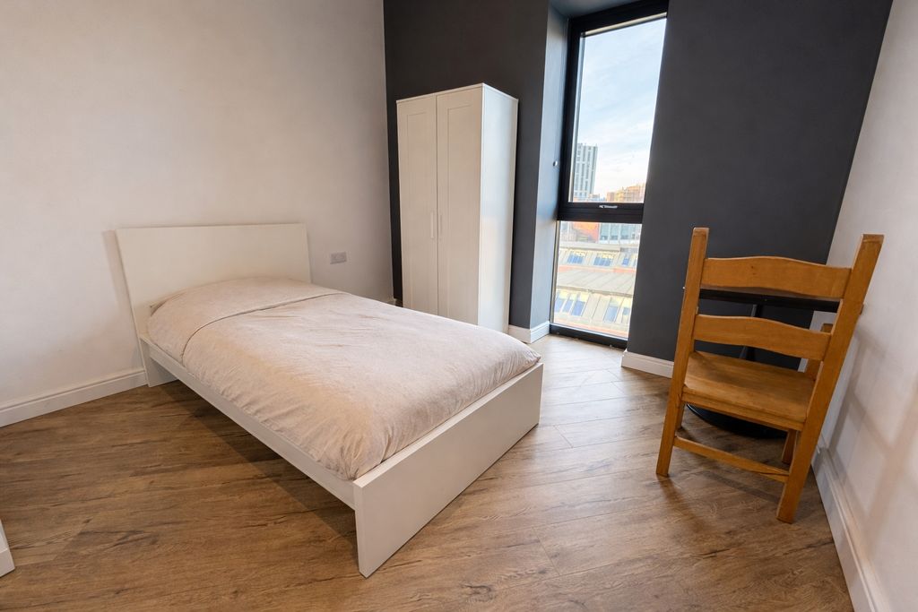 Property photo 3 of 7 Picture No. 01