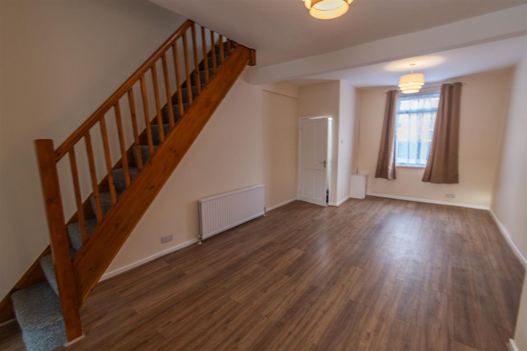 Property photo 2 of 20 Dsc_1400.Jpg