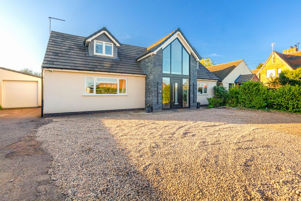 Property photo 1 of 30
