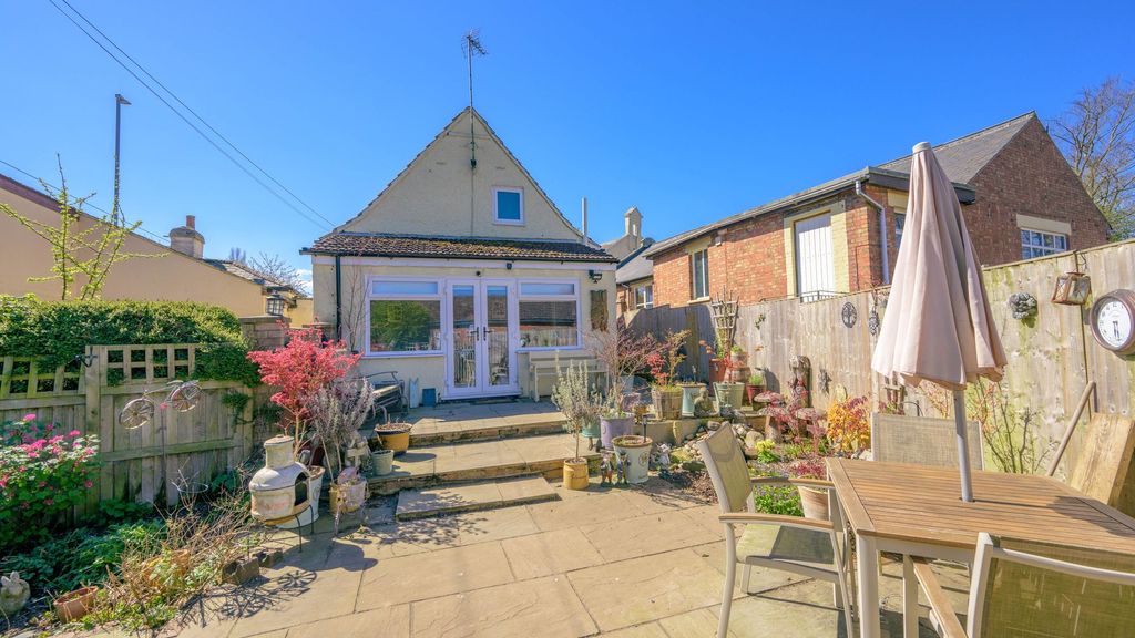 Property photo 1 of 36