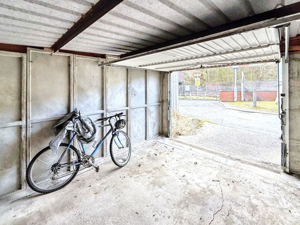 Property photo 2 of 3