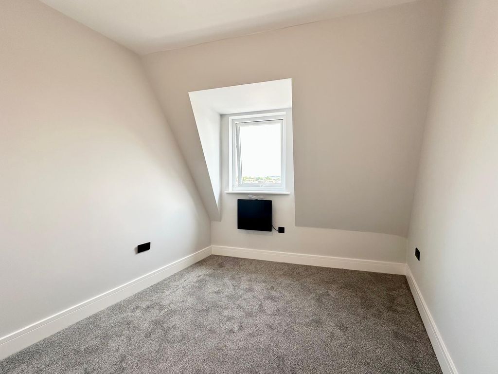 Property photo 3 of 15 Gallery