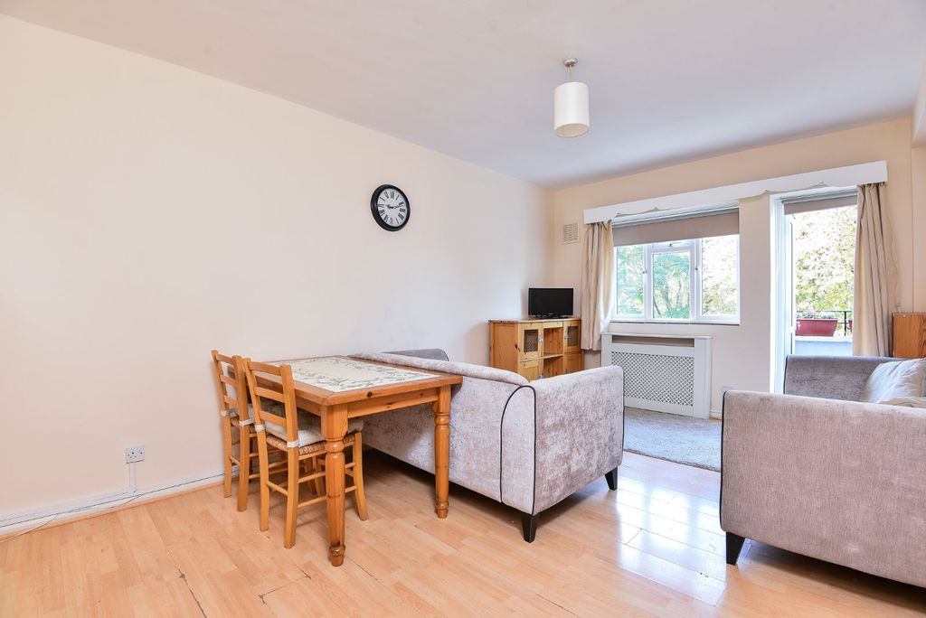 Property photo 1 of 5 Picture No. 07