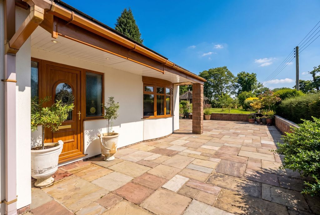 Property photo 2 of 64