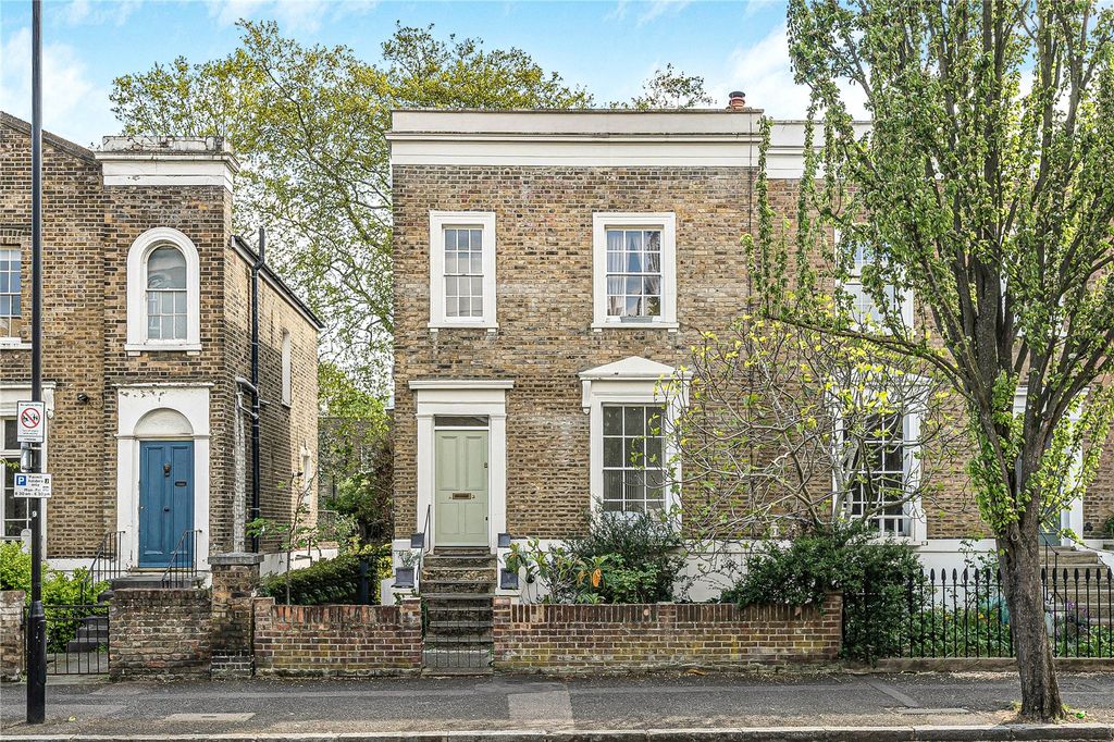 Property photo 1 of 13 Exterior