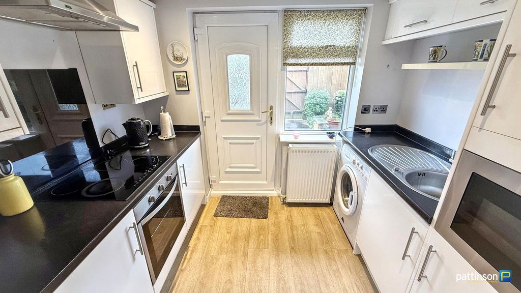 Property photo 3 of 17