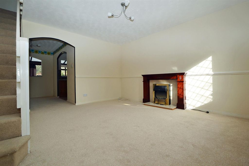 Property photo 3 of 14