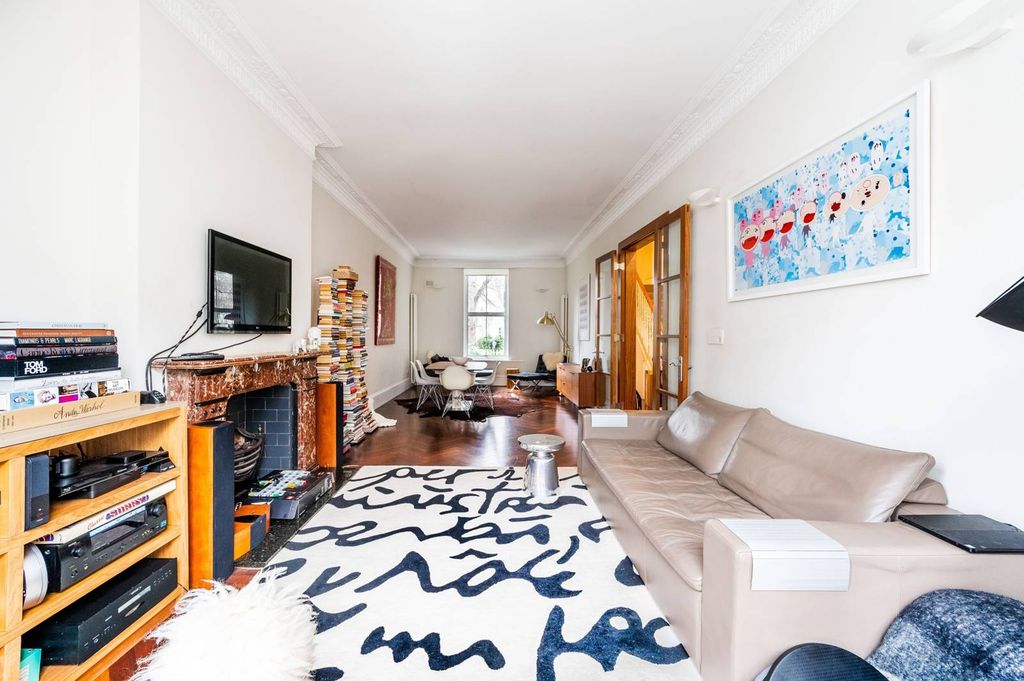 Property photo 3 of 14