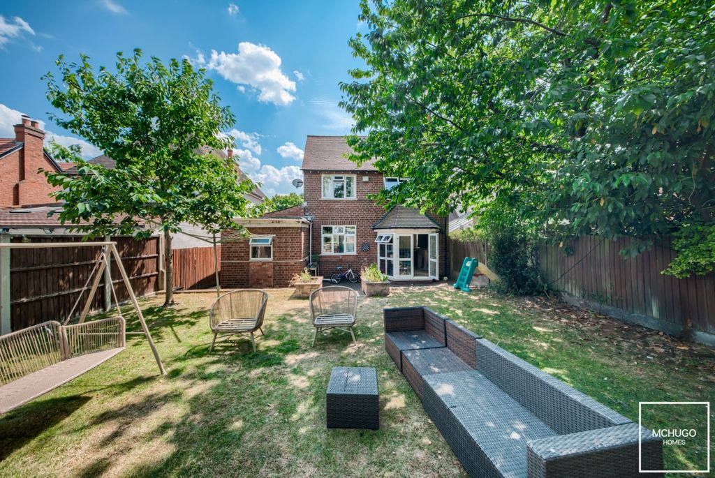 Property photo 2 of 18 Xh2A5573-Hdr(3)