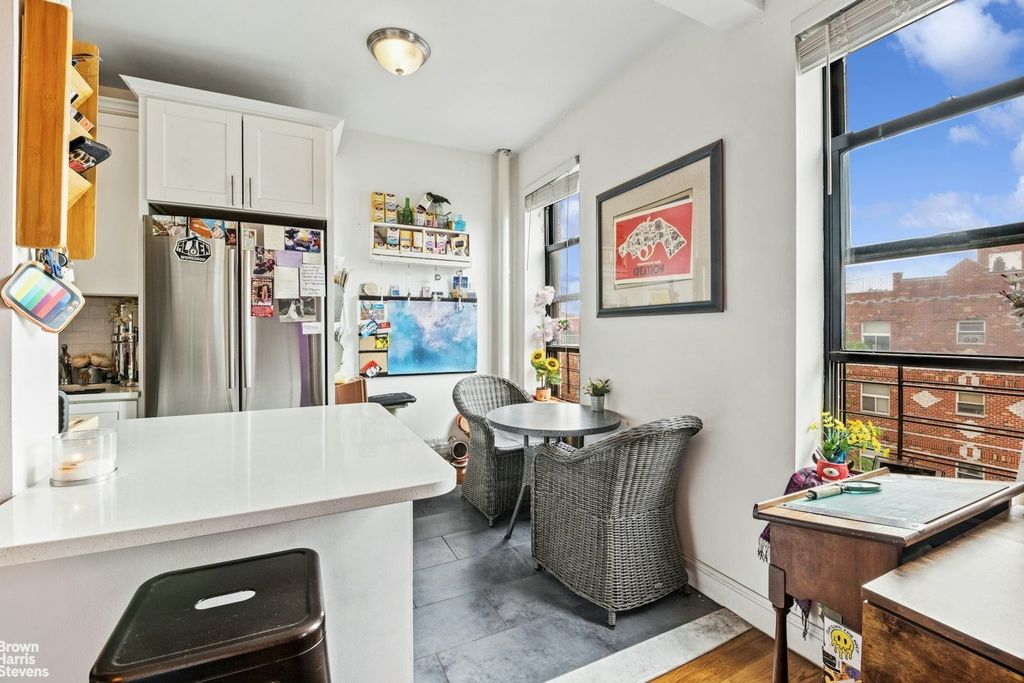 Property photo 3 of 7 <Alttext/>