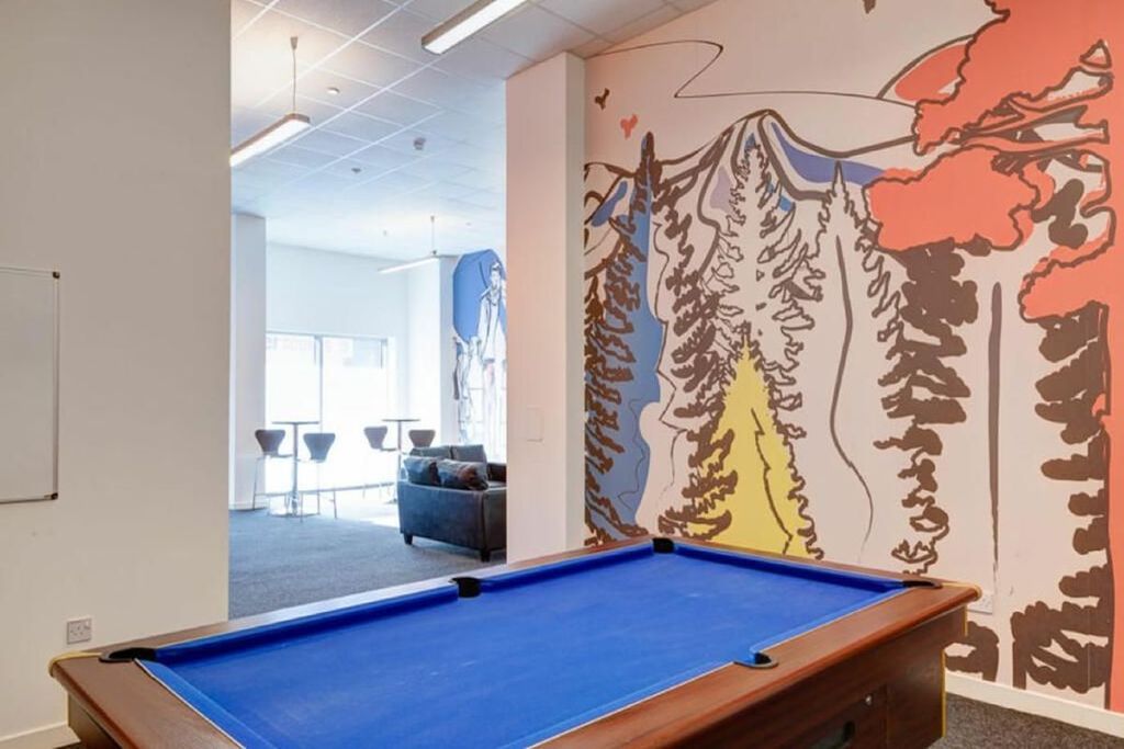 Property photo 2 of 9