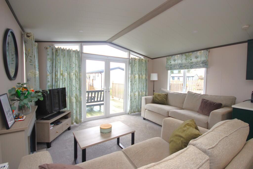 Property photo 3 of 4