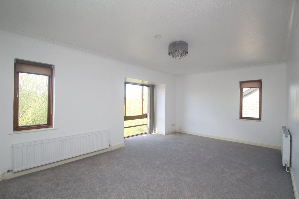 Property photo 2 of 9 Picture No. 02