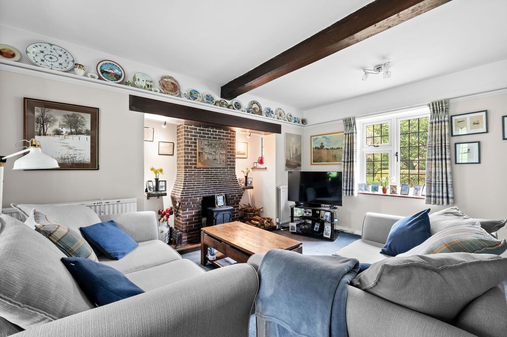 Property photo 3 of 25