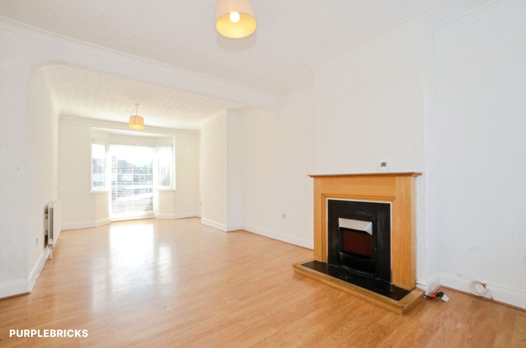 Property photo 3 of 23 Reception Room