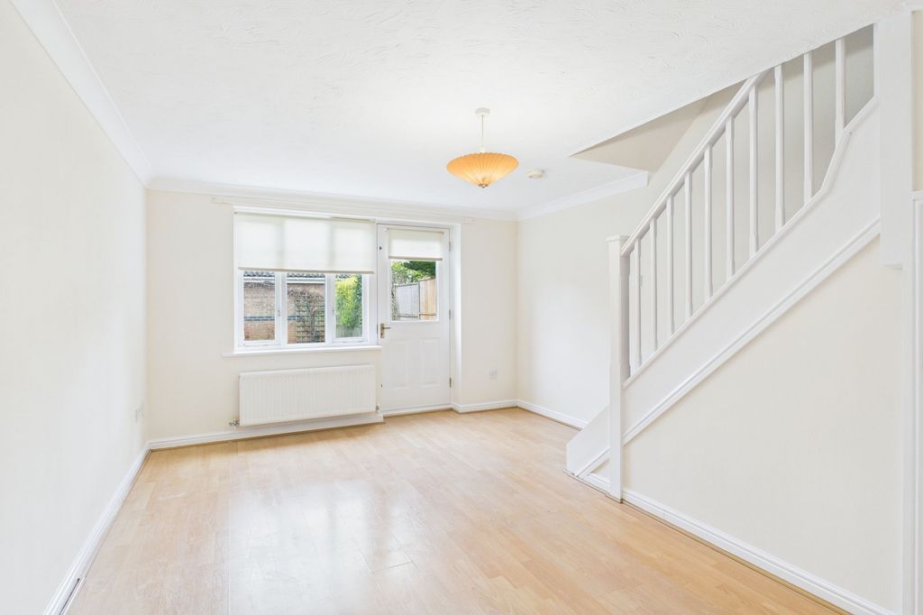 Property photo 2 of 7