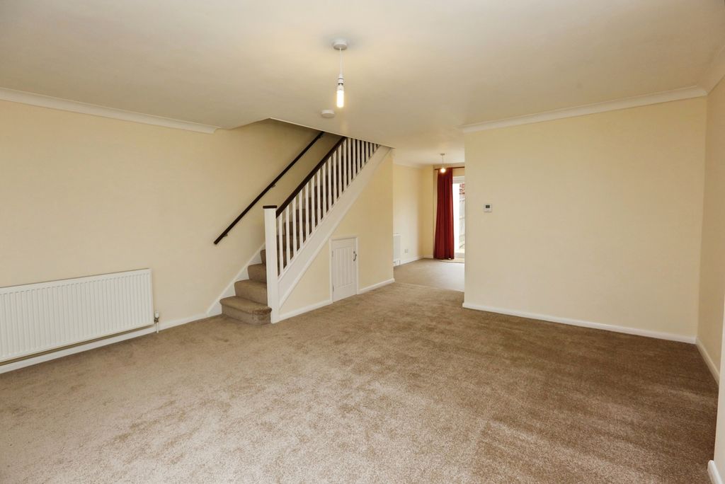 Property photo 3 of 17 Photo