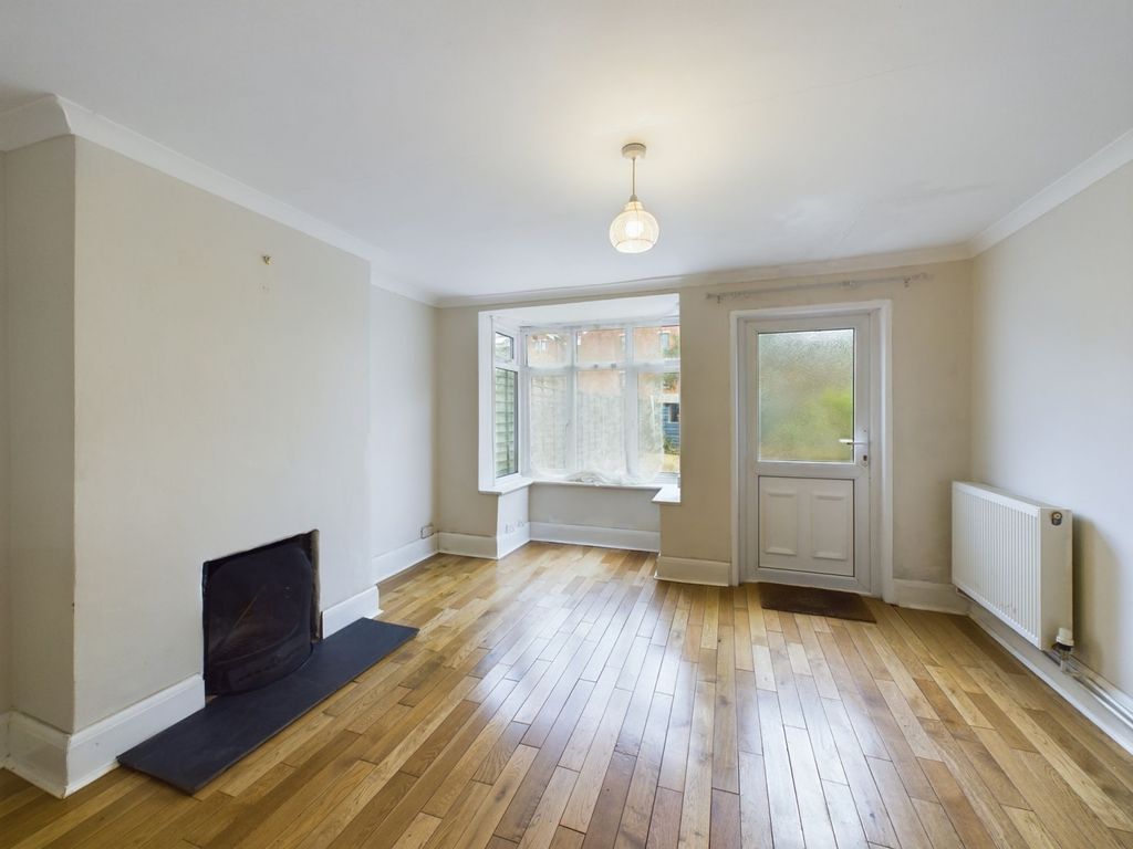 Property photo 3 of 12 Living Room