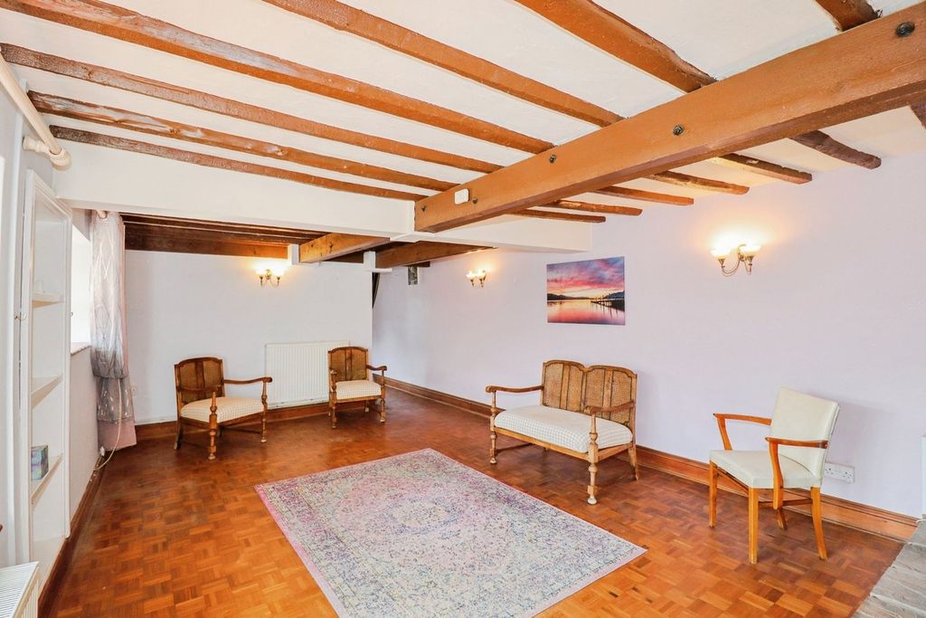 Property photo 3 of 24