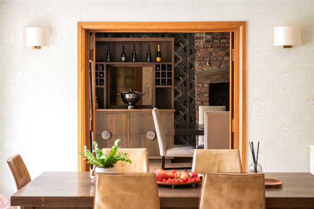 Property photo 2 of 18 Dining Room