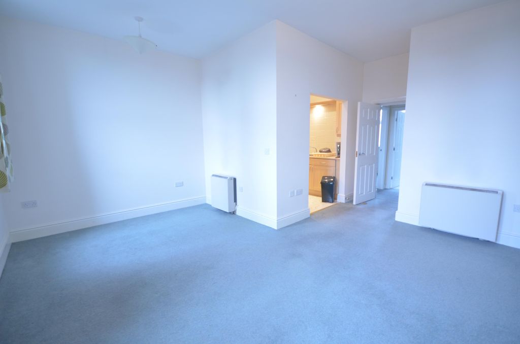 Property photo 3 of 7 Picture 3