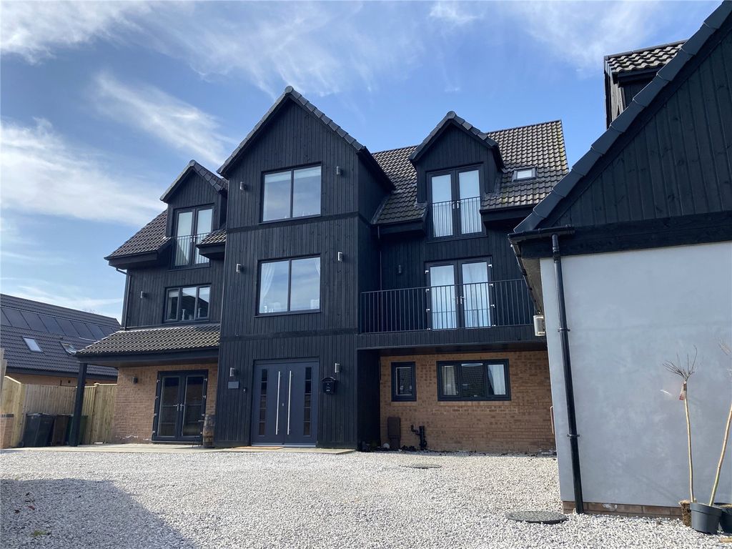 Property photo 1 of 31 External