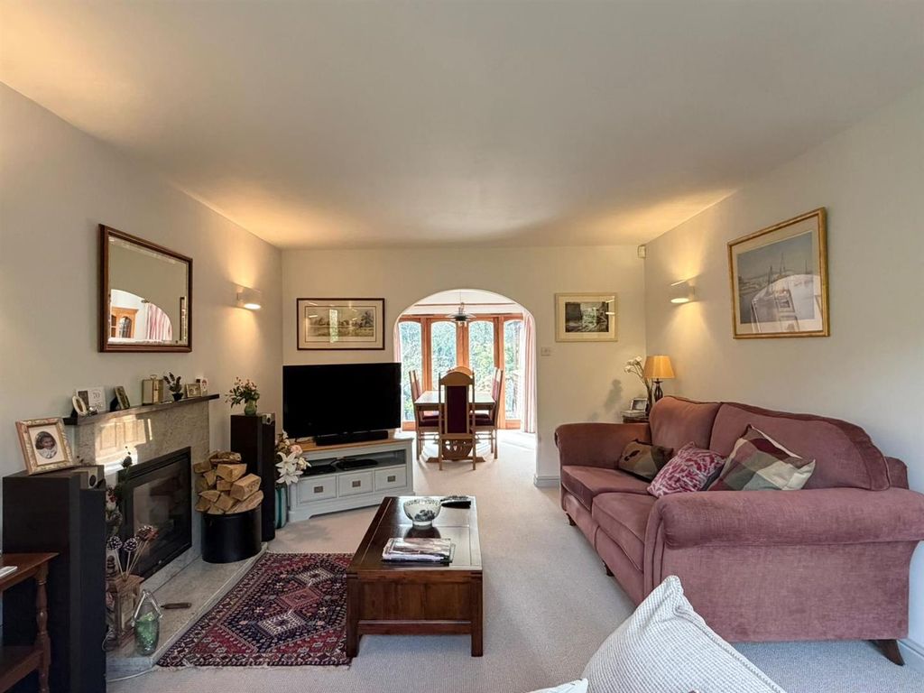 Property photo 2 of 45