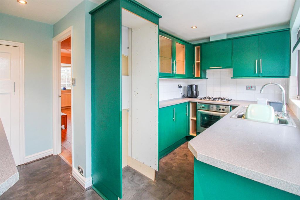 Property photo 3 of 14