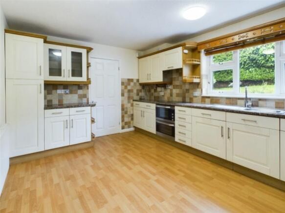 Property photo 2 of 18 Kt