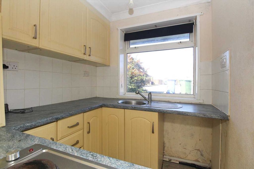 Property photo 3 of 5 Open Plan Kitchen