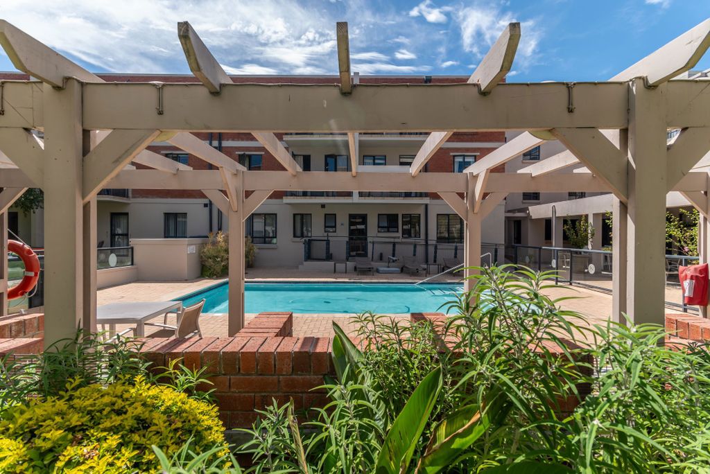 Property photo 2 of 15 Kw1715476